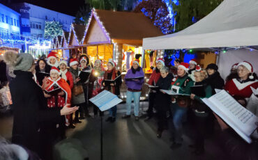 Chorale coup de Choeur à l'inauguration du marché de Noël de Golbey