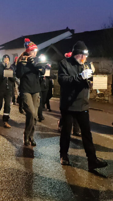 Parade de noel de golbey 2024 avec l'orchestre d'harmonie