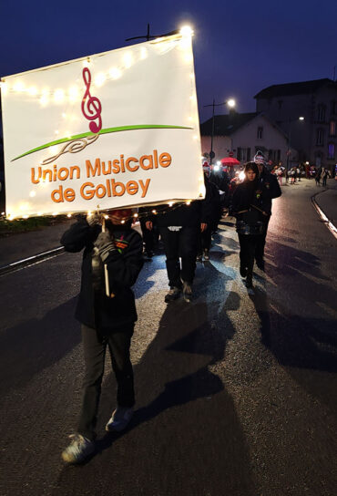 Parade de noel de golbey 2024 avec l'orchestre d'harmonie