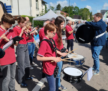 L'orchestre d'harmonie à la foire aux beignets râpés 2025 à Golbey