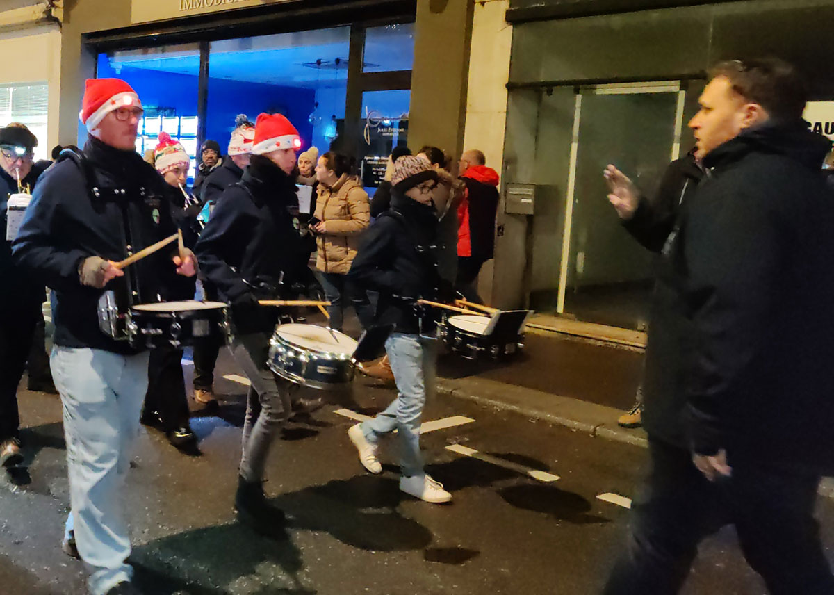 L'orchestre d'harmonie de Golbey au défilé de la Saint-Nicolas d'Epinal du 6 décembre 2025