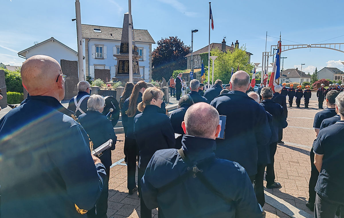 Cérémonie du 8 mai 2026 à Golbey avec l'Orchestre d'Harmonie et la chorale Coup de Choeur